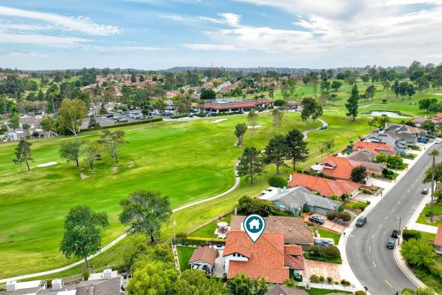 1109 Countrywood Ln, Vista CA: https://media.crmls.org/mediaz/1ca55293-7066-4786-9e89-8d8af8dc1657.jpg