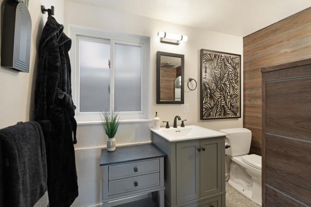 55 Hidden Meadow Lane, Scotts Valley CA: https://media.crmls.org/mediaz/1ca5832c-644d-441b-bffc-4fa1ad56ca92.jpg