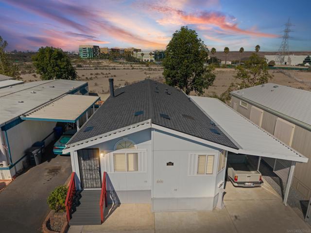 6460 Convoy Court, San Diego CA: https://media.crmls.org/mediaz/1ca65f88-c447-4e93-9eac-456c0329fba3.jpg