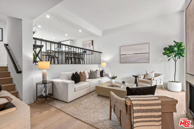 4715 La Villa Marina, Marina del Rey CA: https://media.crmls.org/mediaz/1ca666b8-feee-4172-897f-37b58625c596.jpg