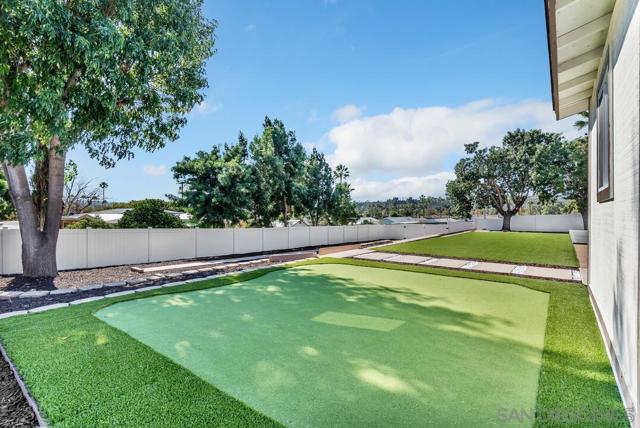 13725 Adrian St, Poway CA: https://media.crmls.org/mediaz/1ca66a39-3a08-472c-b42c-c52cd6e52129.jpg