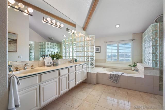 Image 26 of 53 For 12135 Caminito Corriente