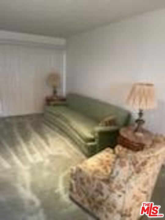 15155 Sherman Way, 10 photo 5