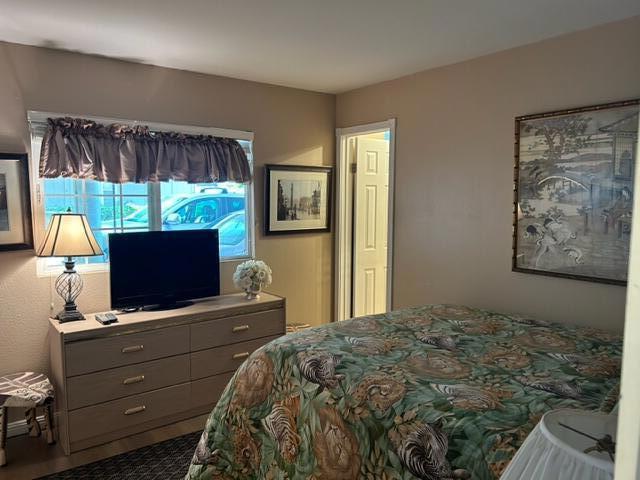 73671 Half Way Drive, Palm Desert CA: https://media.crmls.org/mediaz/1ca8a67f-3a73-4f43-917a-5419c881bfef.jpg