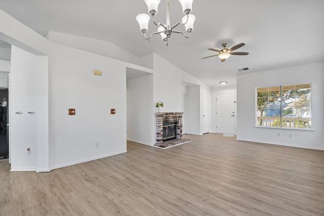 2199 Raleigh Circle, Hollister CA: https://media.crmls.org/mediaz/1caadb31-e8b9-43cb-a7bc-c545ee9f6529.jpg