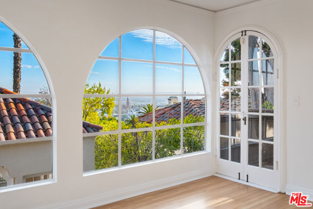 2063 Grace Avenue, Los Angeles CA: https://media.crmls.org/mediaz/1cab74a5-ce56-42fc-8bc1-b76b70763f94.jpg