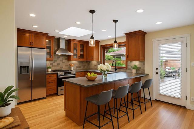 870 N 5th Street, San Jose CA: https://media.crmls.org/mediaz/1cabb7a8-6d7f-4b4b-9f45-20ce4aba38d5.jpg