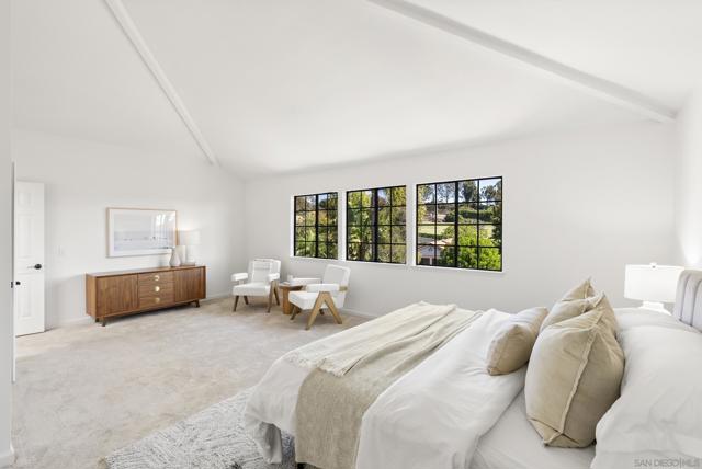 1240 Ladera Linda, Del Mar CA: https://media.crmls.org/mediaz/1cac8e5a-fac0-4718-891f-67a7de07aafb.jpg