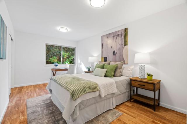 1425 Cedar Place, Los Altos CA: https://media.crmls.org/mediaz/1cacc9aa-8bc7-4262-9567-4d416552fd8e.jpg