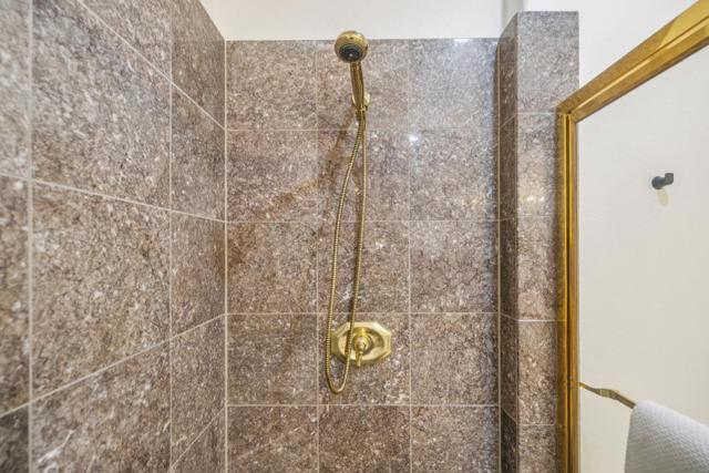 5365 SILVER KNOLL Court, San Jose CA: https://media.crmls.org/mediaz/1cad6e27-7767-4d5f-a211-579785b0830f.jpg