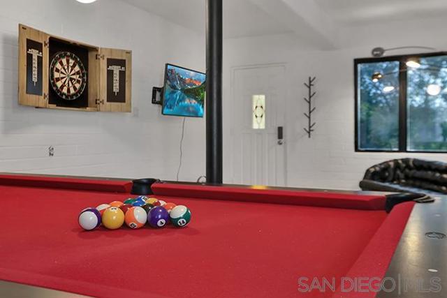 9586 Alto Dr, La Mesa CA: https://media.crmls.org/mediaz/1cadf08d-3975-4306-b061-a3e48471cafb.jpg