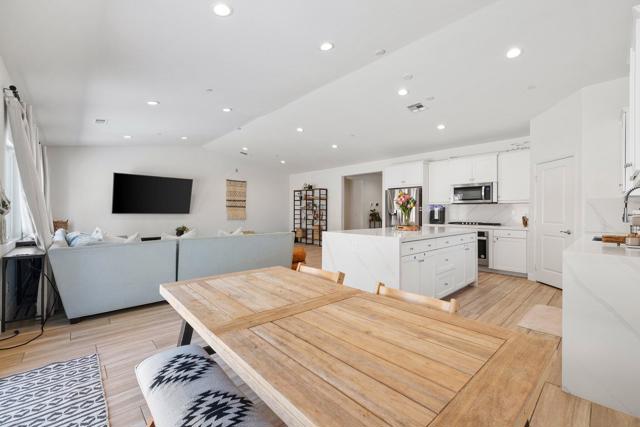 42939 Cowboy Court, Indio CA: https://media.crmls.org/mediaz/1cae5a11-60c3-47f2-8c4a-2da7da309d49.jpg