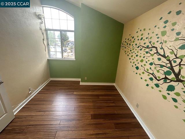 734 Bellflower St, Livermore CA: https://media.crmls.org/mediaz/1cb003a7-d6c3-48a8-83fa-ea652b34d76e.jpg