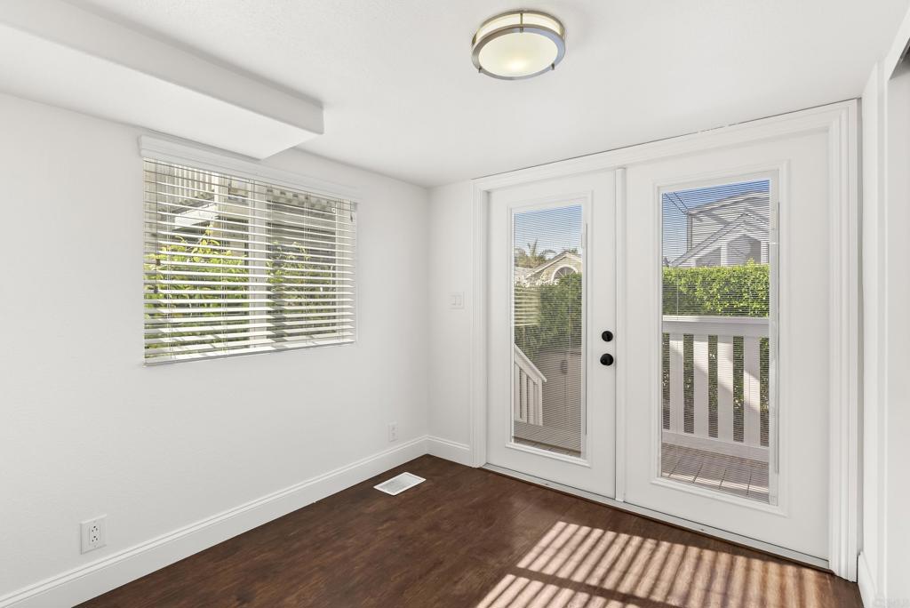 1624 Coast Highway 101 - photo 16