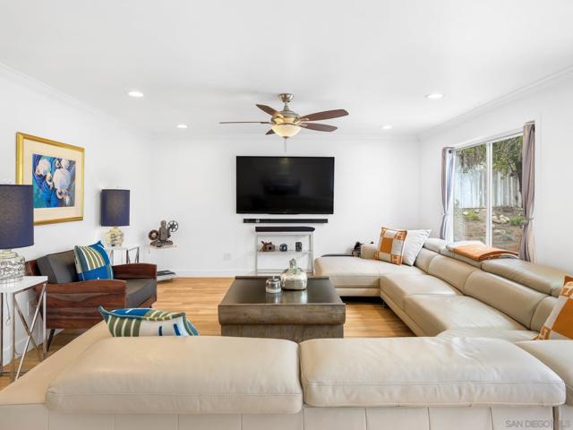 14813 Morningside Dr, Poway CA: https://media.crmls.org/mediaz/1cb1544c-d830-4d0d-b500-b23ffba183aa.jpg