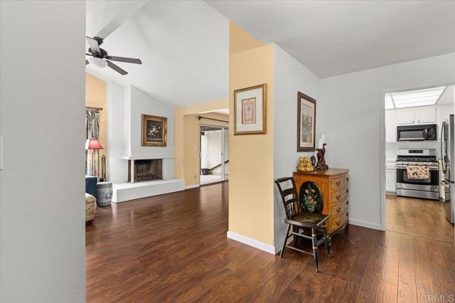 1209 La Verde Lane, San Marcos CA: https://media.crmls.org/mediaz/1cb1f969-36bc-465e-8b67-aef2100a6904.jpg