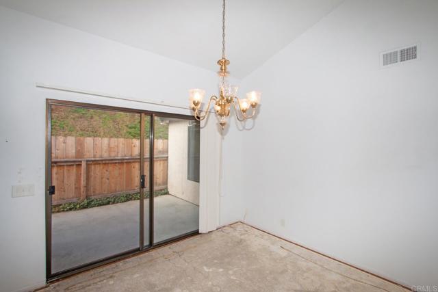 737 Nob Circle, Vista CA: https://media.crmls.org/mediaz/1cb2a00e-45b0-4073-a441-bdf7a7e8deb6.jpg