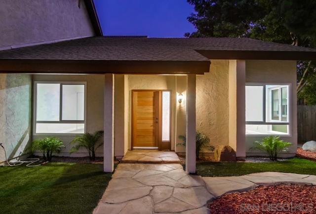 4512 Terraza Ct, San Diego CA: https://media.crmls.org/mediaz/1cb2f178-a742-429b-85f9-b2ecc0a60680.jpg
