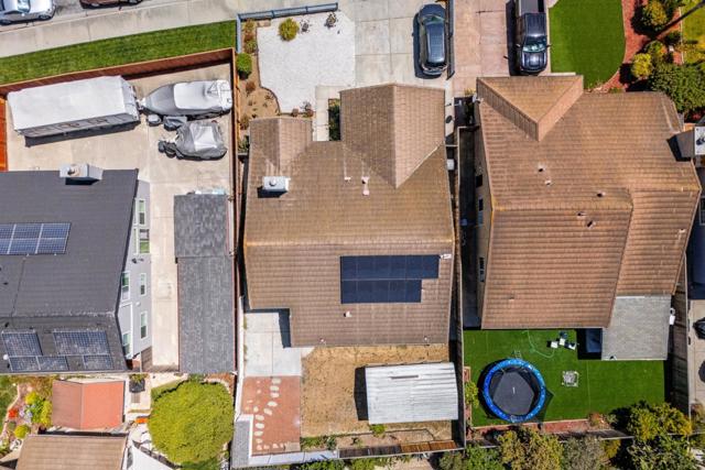 910 Cortina Way, Salinas CA: https://media.crmls.org/mediaz/1cb35d13-2e6d-4072-b7d6-a0d25ed6606f.jpg