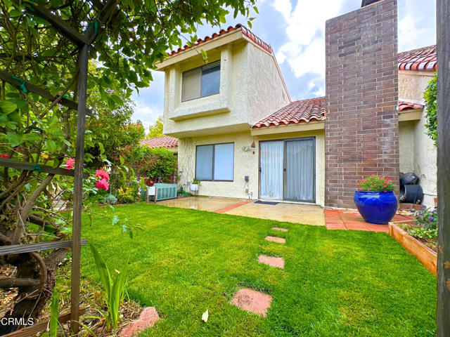 607 White Oak Lane, Newbury Park CA: https://media.crmls.org/mediaz/1cb3734a-05fc-4ccb-a221-b30c705516f6.jpg