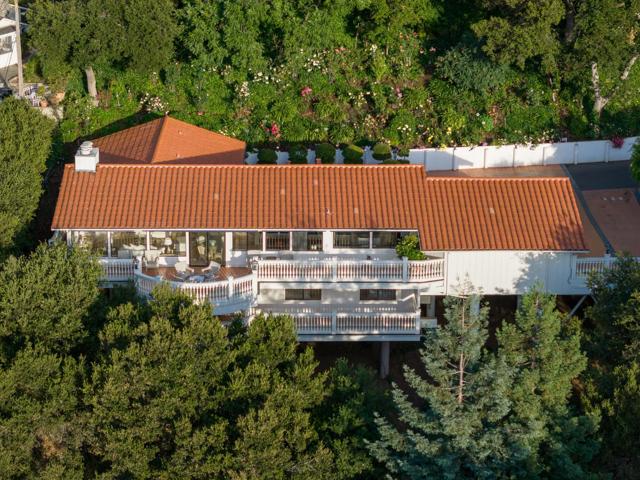 911 Matts Court, Los Altos CA: https://media.crmls.org/mediaz/1cb521b8-9879-48c5-b968-8ebe16c35a84.jpg