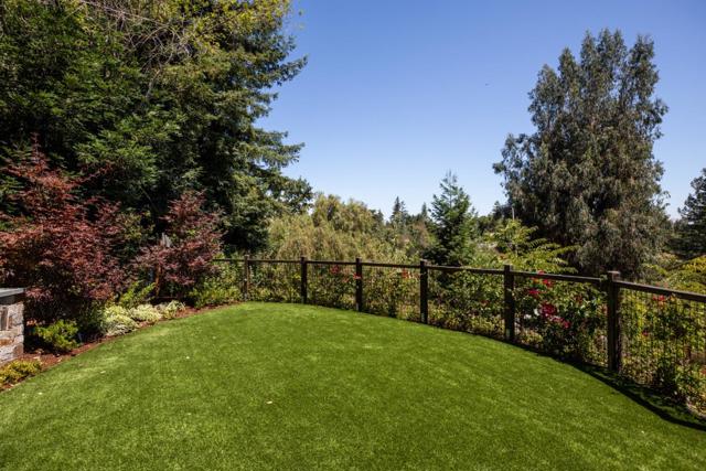 13801 Templeton Place, Los Altos Hills CA: https://media.crmls.org/mediaz/1cb58702-bdfb-45f1-811a-8fb47fb59723.jpg