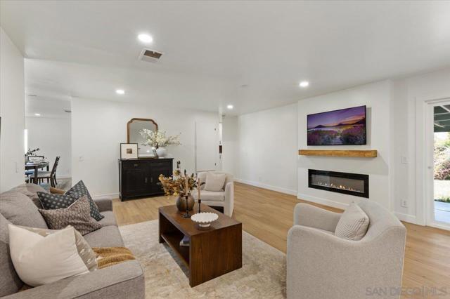 30118 Miller Rd., Valley Center CA: https://media.crmls.org/mediaz/1cb60dda-0eba-4084-a274-d02bf9f24c80.jpg