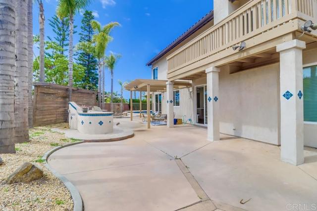 898 Padera Ct, Chula Vista CA: https://media.crmls.org/mediaz/1cb7cefa-4fe8-4d33-97b2-a5accb574577.jpg