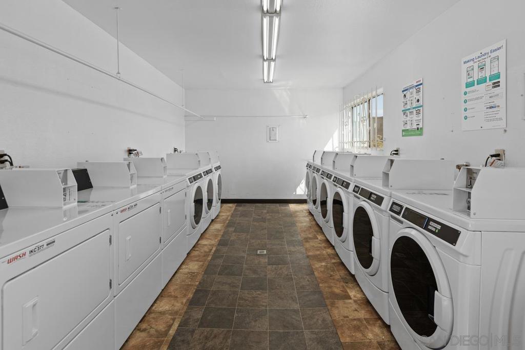 MLS #250037555SD image #22