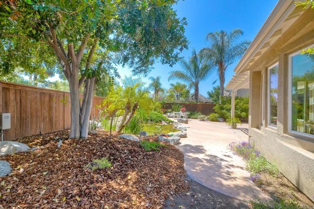 Detail Gallery Image 18 of 44 For 1752 Russet Leaf Ct, El Cajon,  CA 92019 - 5 Beds | 3 Baths