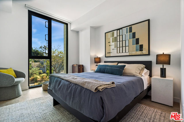 2455 Overland Avenue, Los Angeles CA: https://media.crmls.org/mediaz/1cbb3386-b878-4112-b2b0-3b29df74fede.jpg