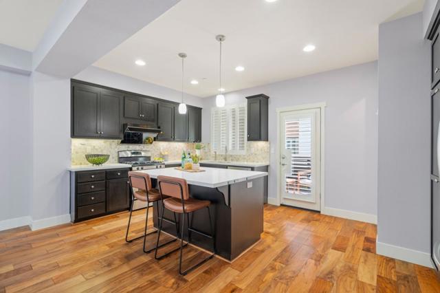 2560 Saffron Way, Mountain View CA: https://media.crmls.org/mediaz/1cbb4ea2-9e28-4fe7-9039-461c14cd3d31.jpg