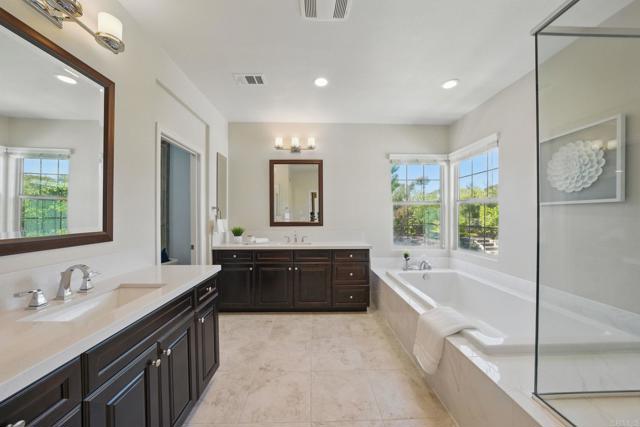 13560 Tierra Vista Circle, San Diego CA: https://media.crmls.org/mediaz/1cbc2713-8d97-47c8-98e6-a51086383f59.jpg