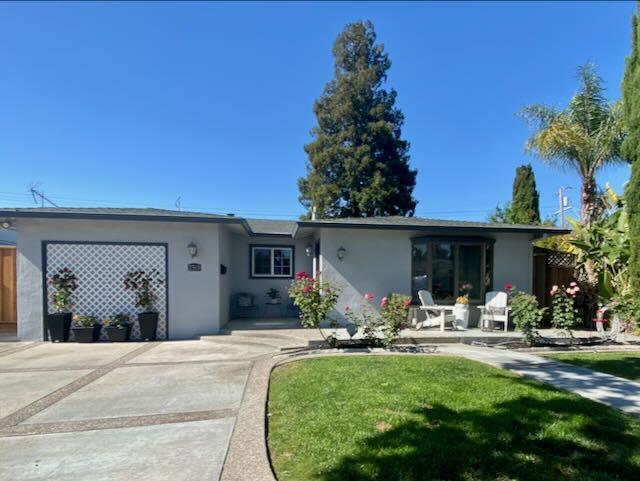 2569 Borax Drive, Santa Clara CA: https://media.crmls.org/mediaz/1cbc7952-790b-433f-b9e7-2328a460c0c3.jpg