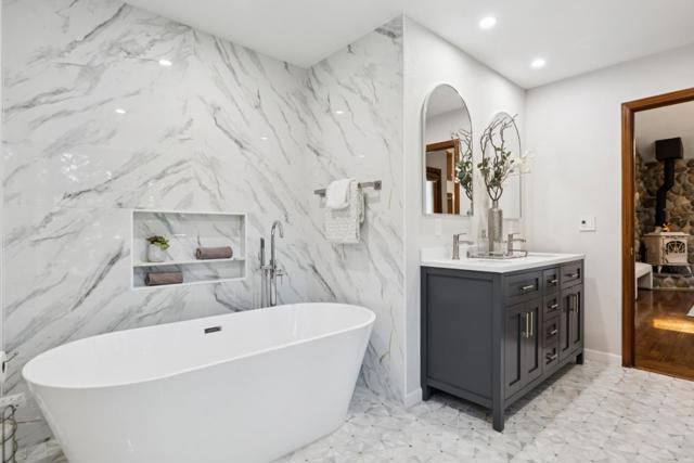 23110 Old Santa Cruz Highway, Los Gatos CA: https://media.crmls.org/mediaz/1cbcd279-5842-4ef7-96d9-86423e688627.jpg
