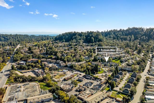7 Arabian Way, Scotts Valley CA: https://media.crmls.org/mediaz/1cbd6255-eb2a-4f0f-908f-347a3912887f.jpg