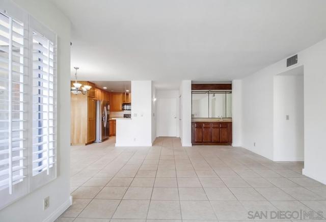 6737 Friars, San Diego, California 92108, 3 Bedrooms Bedrooms, ,2 BathroomsBathrooms,Condominium,For Sale,Friars,250020141SD