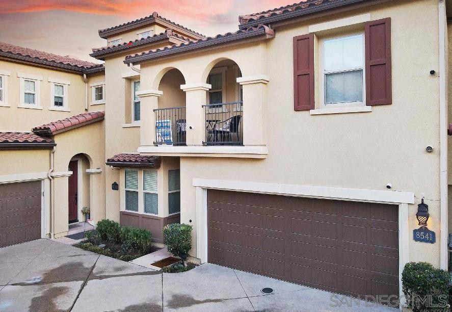 8541 Old Stonefield Chase