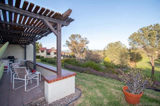 17489 Carnton Way, San Diego CA: https://media.crmls.org/mediaz/1cc0171f-df1a-492b-9142-4dcefea8d0d4.jpg