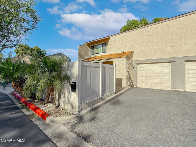 1683 Addax Circle, Ventura CA: https://media.crmls.org/mediaz/1cc1ad9a-9365-4752-9e4c-27e177af0feb.jpg