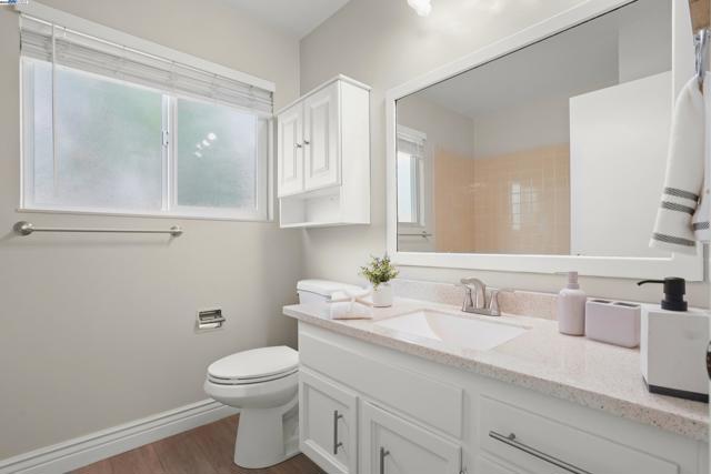 501 Amherst Ct, San Ramon CA: https://media.crmls.org/mediaz/1cc2575e-4248-4f57-a6da-8e75778e4ba7.jpg