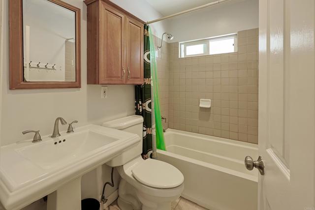 Image 14 of 27 For 7907 Longdale