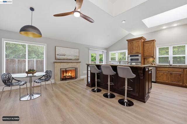 1782 Whitecliff Way, Walnut Creek CA: https://media.crmls.org/mediaz/1cc4723a-a5d7-43c2-9997-5d5fbb745657.jpg