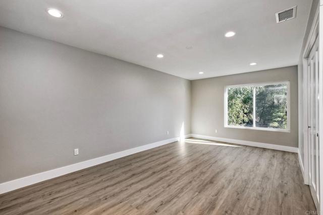 10265 Aviary Drive, San Diego CA: https://media.crmls.org/mediaz/1cc53268-54ae-449a-affc-cdbae0b54791.jpg
