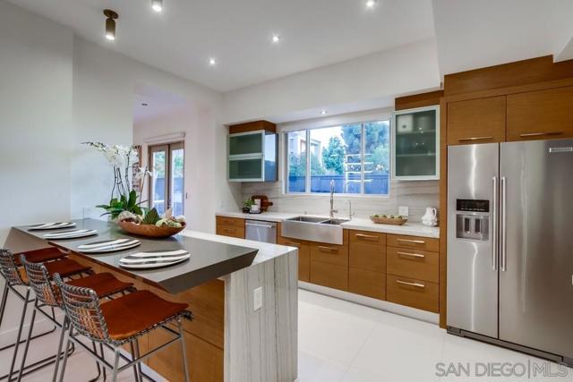 Image 14 of 71 For 5435 Parkview Dr.