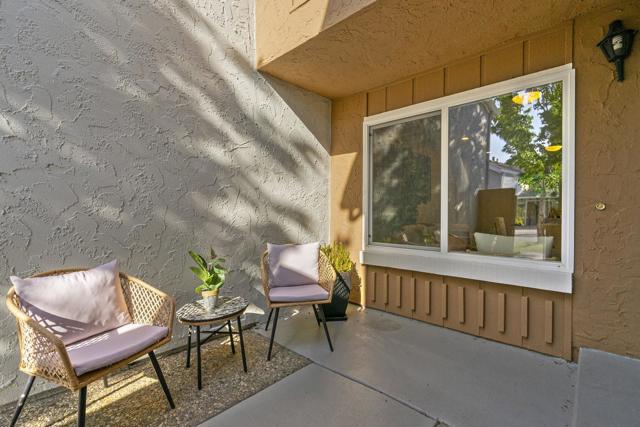 230 Elm Wood Court, Los Gatos CA: https://media.crmls.org/mediaz/1cc62d28-ffc4-4932-8606-46550c9831c9.jpg