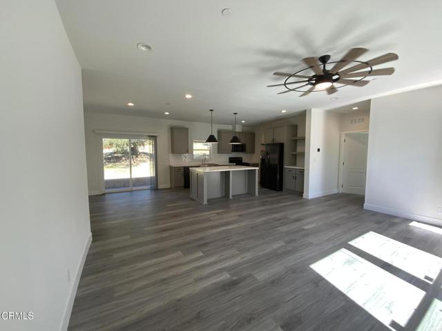 Detail Gallery Image 8 of 37 For 39421 Calle El Parado Rd, Santa Clarita,  CA 91350 - 4 Beds | 2 Baths