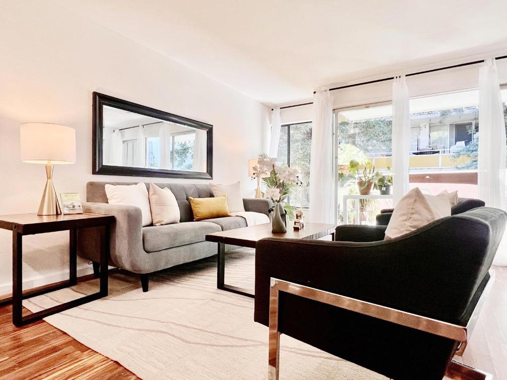 808 Laurel Avenue #212