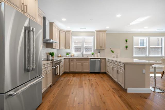 2659 Garfield Street, San Mateo CA: https://media.crmls.org/mediaz/1ccab84b-668c-4f49-bbd9-d1a16528b098.jpg