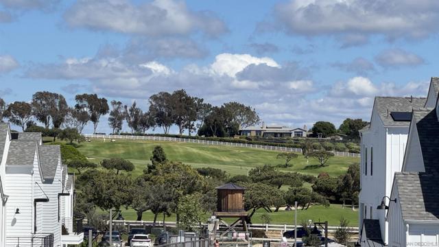 1216 Molara Ln, Encinitas CA: https://media.crmls.org/mediaz/1ccac9d1-b0d4-417c-8bbc-3959ccf87332.jpg